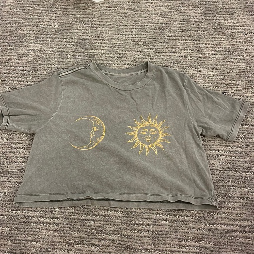 Cute sun and moon top